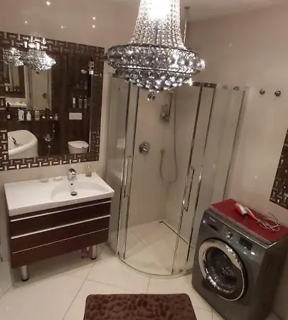 Artist Studio كلابيدا